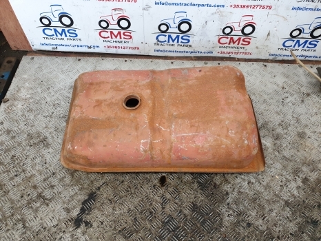 Massey Ferguson 135 Original Fuel Tank 897401m91, 897390m91, 897390m91 - 燃料箱 适用于 拖拉机:图1 Massey Ferguson 135 Original Fuel Tank 897401m91, 897390m91, 897390m91 - 燃料箱 适用于 拖拉机:图1