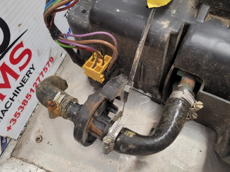 Massey Ferguson 4355, 4245, 4255, 4260, 4270 Cab Air Heater Unit 3807646m91 - 空调零件:图5 Massey Ferguson 4355, 4245, 4255, 4260, 4270 Cab Air Heater Unit 3807646m91 - 空调零件:图5