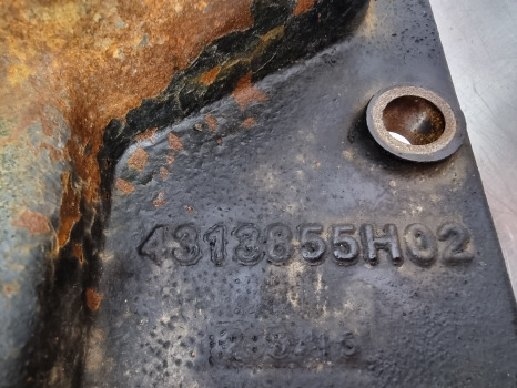 Massey Ferguson 5612, 5400, 5600, 5700, 6700 Hydraulic Pump Cover 4313856m1 - 液压系统:图4 Massey Ferguson 5612, 5400, 5600, 5700, 6700 Hydraulic Pump Cover 4313856m1 - 液压系统:图4