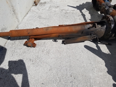 Massey Ferguson 7719s Front Axle Suspension Bracket Assy 4391065m91, 4391065m91 - 悬挂系统 适用于 拖拉机:图1 Massey Ferguson 7719s Front Axle Suspension Bracket Assy 4391065m91, 4391065m91 - 悬挂系统 适用于 拖拉机:图1