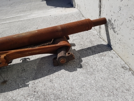 Massey Ferguson 7719s Front Axle Suspension Bracket Assy 4391065m91, 4391065m91 - 悬挂系统 适用于 拖拉机:图5 Massey Ferguson 7719s Front Axle Suspension Bracket Assy 4391065m91, 4391065m91 - 悬挂系统 适用于 拖拉机:图5