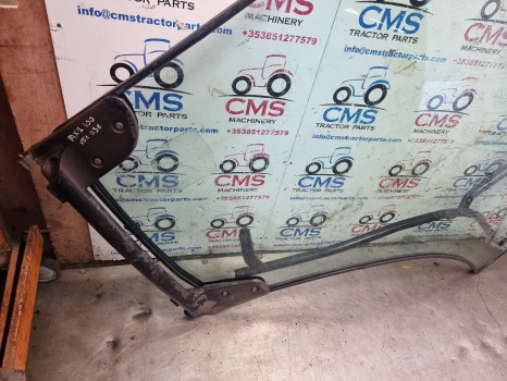 New Holland Case Steyr T6, T7, Mxu T6.180 Door Complete Rhs 87303632, 87560792 - 车门及其零件:图3 New Holland Case Steyr T6, T7, Mxu T6.180 Door Complete Rhs 87303632, 87560792 - 车门及其零件:图3