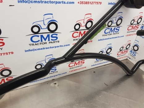 New Holland T4, T5 Series T5.95, 85, 120 Cab Door Frame Rhs 84513786 - 车门及其零件 适用于 拖拉机:图3 New Holland T4, T5 Series T5.95, 85, 120 Cab Door Frame Rhs 84513786 - 车门及其零件 适用于 拖拉机:图3