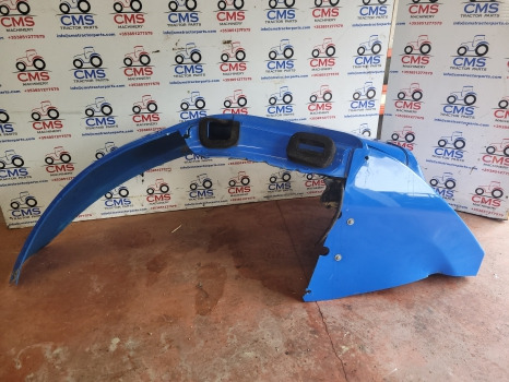 New Holland T5.95, T5.100, T5.110 Cab Rear Mudguard Fender Rhs 47455160, 47939350 - 挡泥板:图1 New Holland T5.95, T5.100, T5.110 Cab Rear Mudguard Fender Rhs 47455160, 47939350 - 挡泥板:图1