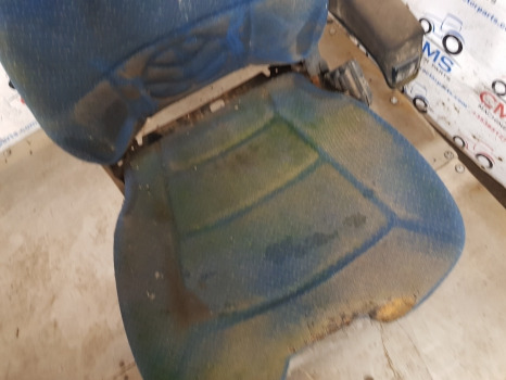 New Holland T7030, T7000, T7040, T7050, Driver Seat Assy Parts Only 87646744 - 座椅 适用于 农业机械:图3 New Holland T7030, T7000, T7040, T7050, Driver Seat Assy Parts Only 87646744 - 座椅 适用于 农业机械:图3
