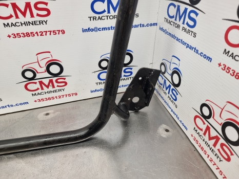 New Holland Td5000, Tdd, Ts6, Ts6000 Cab Door Frame Rhs 87620242 - 车门及其零件:图3 New Holland Td5000, Tdd, Ts6, Ts6000 Cab Door Frame Rhs 87620242 - 车门及其零件:图3