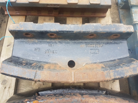 New Holland Tm, Ts, 60 Series Main Weight Carrier Block 82026907, 82014593 - 对重装置 适用于 农业机械:图3 New Holland Tm, Ts, 60 Series Main Weight Carrier Block 82026907, 82014593 - 对重装置 适用于 农业机械:图3