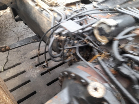 Valtra 6400 Transmission Gearbox Complete Tb 0238, A010822 - 变速箱 适用于 拖拉机:图4 Valtra 6400 Transmission Gearbox Complete Tb 0238, A010822 - 变速箱 适用于 拖拉机:图4