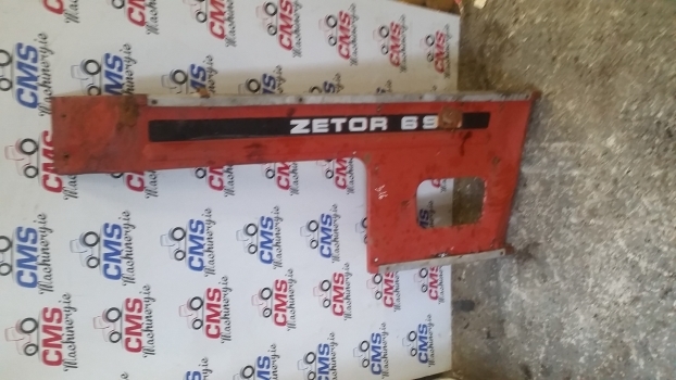 Zetor 6911 Engine Side Panel Right - 车身和外部 适用于 拖拉机:图1 Zetor 6911 Engine Side Panel Right - 车身和外部 适用于 拖拉机:图1