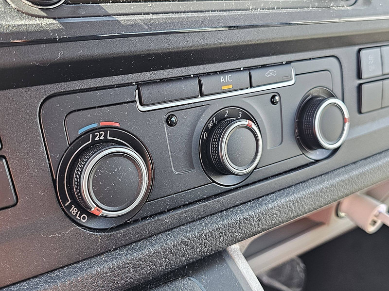 Volkswagen Transporter 2.0 TDI L2 Dubbel Cabine NAP - 紧凑型面包车:图5 Volkswagen Transporter 2.0 TDI L2 Dubbel Cabine NAP - 紧凑型面包车:图5