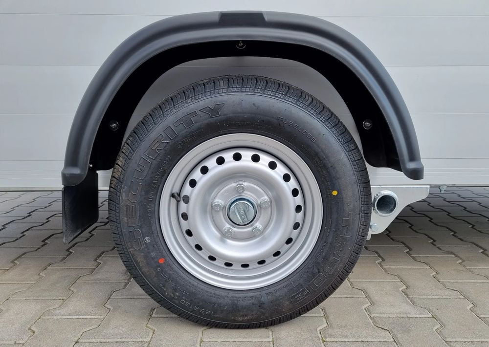 DEBON C300 ALU + drzwi boczne 300x155 cm - 封闭厢式拖车:图5 DEBON C300 ALU + drzwi boczne 300x155 cm - 封闭厢式拖车:图5