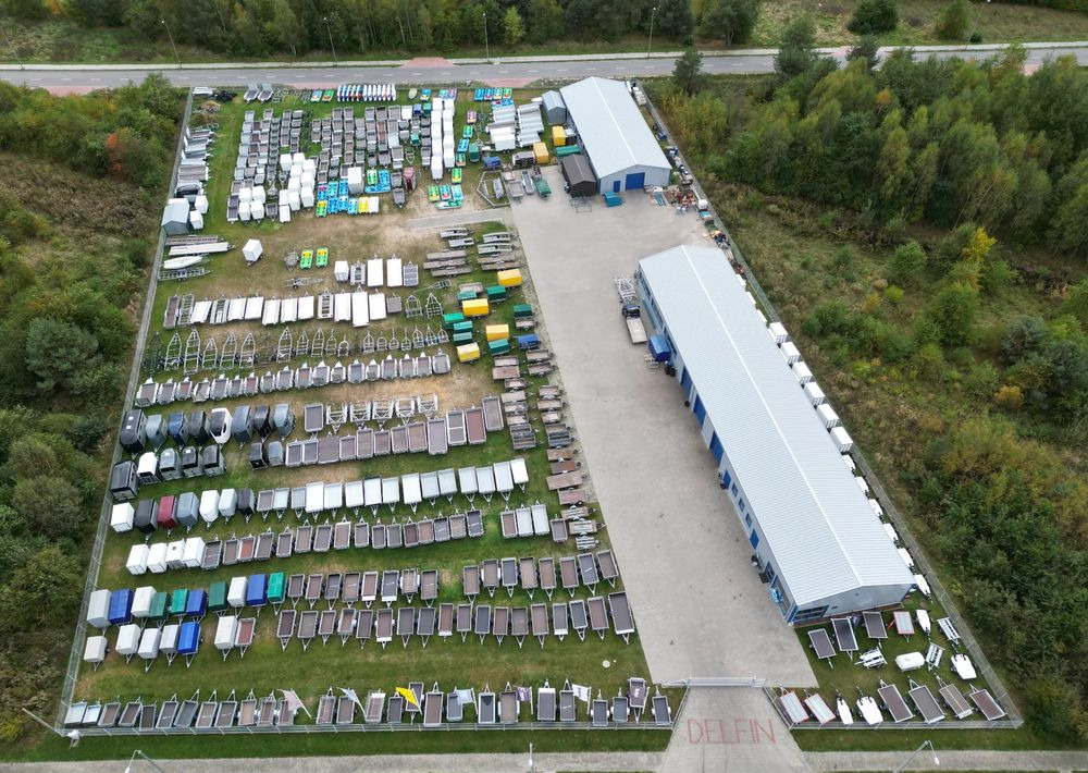 Lorries PLI35-6021 - laweta trzyosiowa uchylna lampy LED pompa hydrauliczna wypełnienie podłogi ALU - 自动转运拖车:图4 Lorries PLI35-6021 - laweta trzyosiowa uchylna lampy LED pompa hydrauliczna wypełnienie podłogi ALU - 自动转运拖车:图4