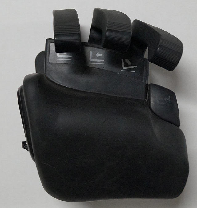 Jungheinrich 51235616 | Controle levers with side shift function Index O sn. P78 - 电气系统 适用于 材料装卸设备:图1 Jungheinrich 51235616 | Controle levers with side shift function Index O sn. P78 - 电气系统 适用于 材料装卸设备:图1