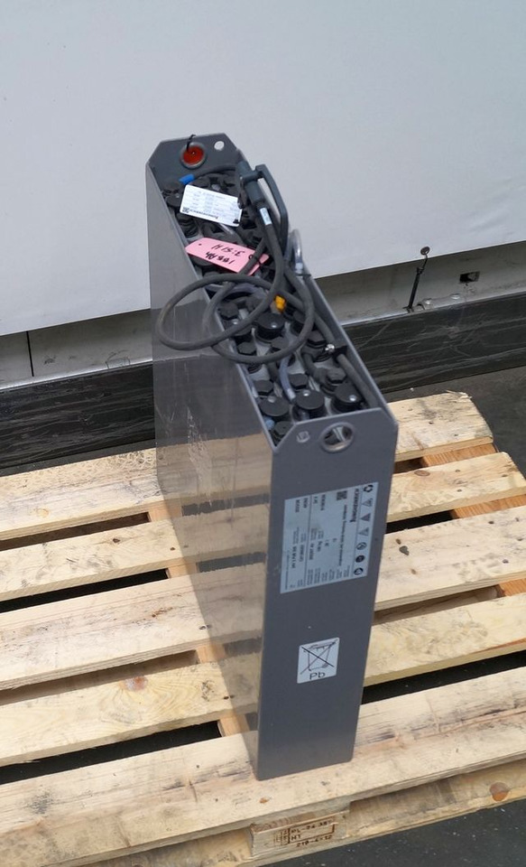 Jungheinrich unknown | Battery 24 2PZB200 year 2023 weight 185 kg sn. C81368251 - 电池 适用于 材料装卸设备:图1 Jungheinrich unknown | Battery 24 2PZB200 year 2023 weight 185 kg sn. C81368251 - 电池 适用于 材料装卸设备:图1