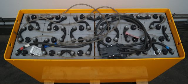 Jungheinrich unknown | Battery 48V775Ah 05-EPZS775SC Year 2024 weight 1135 kg sn - 电池 适用于 材料装卸设备:图3 Jungheinrich unknown | Battery 48V775Ah 05-EPZS775SC Year 2024 weight 1135 kg sn - 电池 适用于 材料装卸设备:图3