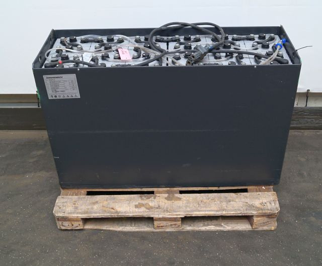 Jungheinrich unknown | Battery 48V775Ah 05-EPZS775SL Year 2022 weight 1141 kg sn - 电池 适用于 材料装卸设备:图1 Jungheinrich unknown | Battery 48V775Ah 05-EPZS775SL Year 2022 weight 1141 kg sn - 电池 适用于 材料装卸设备:图1
