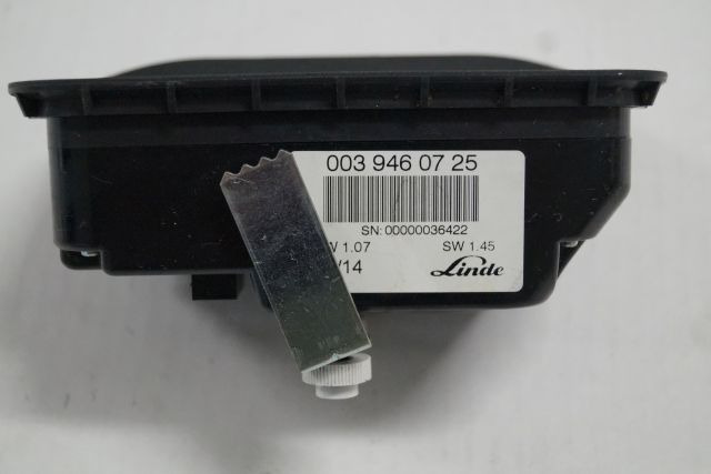 Linde 0039460725 | Display SW1.45 HW 1.07 sn. 00000036422 - 仪表板 适用于 材料装卸设备:图2 Linde 0039460725 | Display SW1.45 HW 1.07 sn. 00000036422 - 仪表板 适用于 材料装卸设备:图2