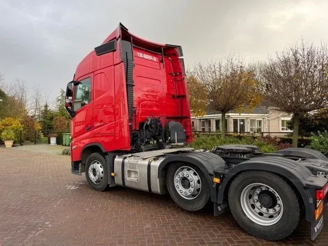Volvo FH 500 PTO - 驾驶室底盘卡车:图4 Volvo FH 500 PTO - 驾驶室底盘卡车:图4