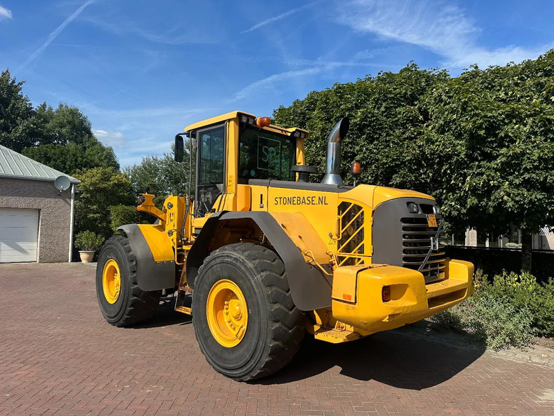 Volvo L120 F - 轮式装载机:图2 Volvo L120 F - 轮式装载机:图2