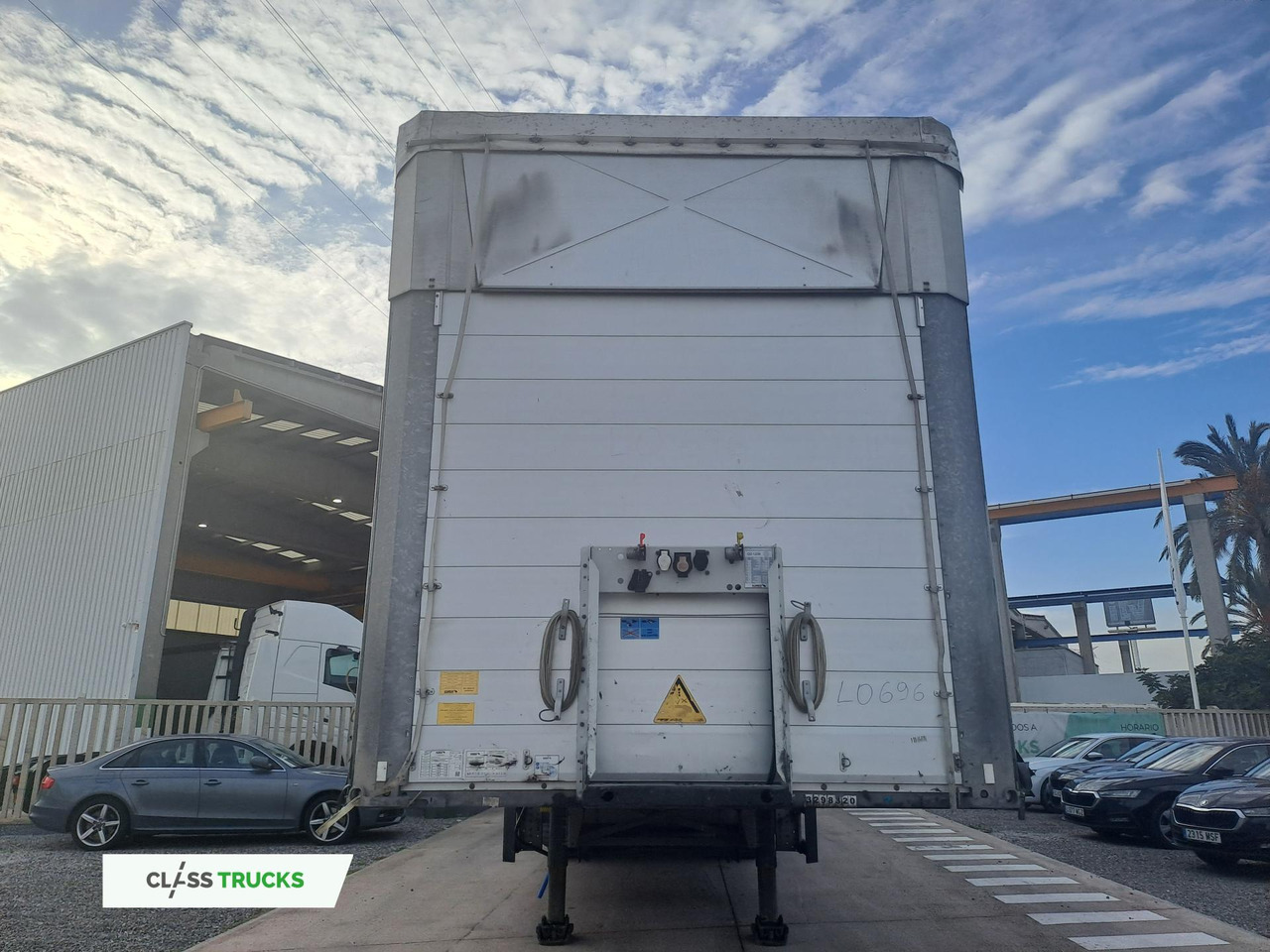 Schmitz Cargobull SCS24/L Varios - 侧帘半拖车:图2 Schmitz Cargobull SCS24/L Varios - 侧帘半拖车:图2