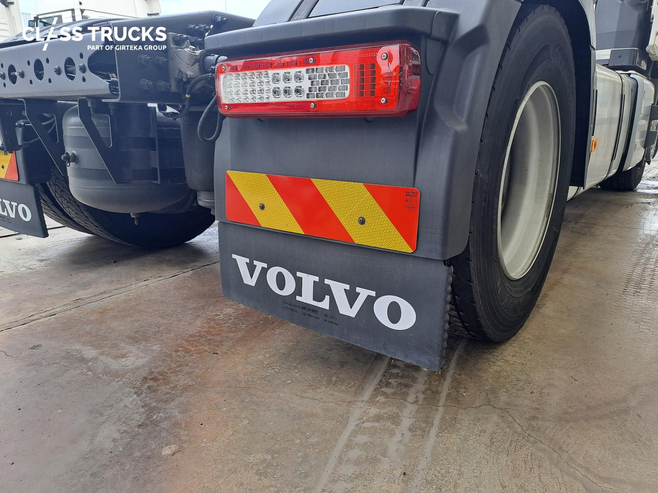 Volvo FH 460 Globetrotter XL Retarder i-Save - 牵引车:图4 Volvo FH 460 Globetrotter XL Retarder i-Save - 牵引车:图4