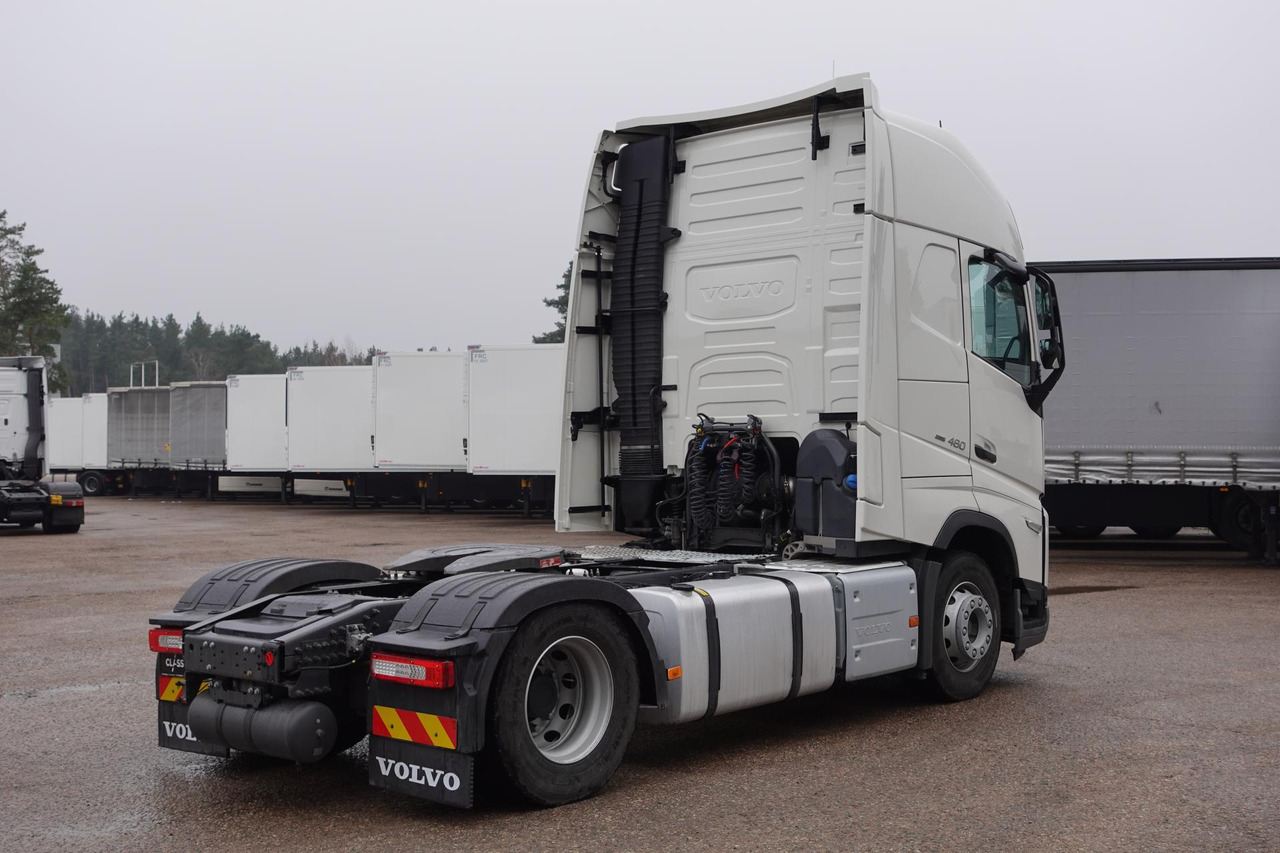 Volvo FH 460 Globetrotter XL i-Save I-ParkCool - 牵引车:图4 Volvo FH 460 Globetrotter XL i-Save I-ParkCool - 牵引车:图4