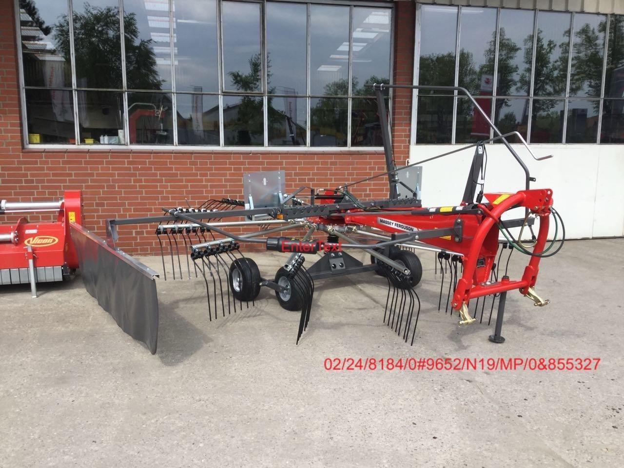 Massey Ferguson RK 451 DN - 翻草机/ 搂草机:图1 Massey Ferguson RK 451 DN - 翻草机/ 搂草机:图1