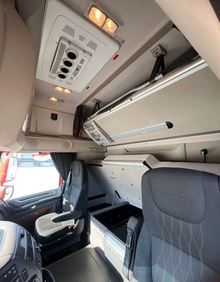 DAF XF 530 + Przyczepa Pezzaoli - 3X Trzoda, 2 X Bydło I 3 poziomy I Podnoszony dach I Hydroburta I Osie Skrętne I Poidła I Wentylatory I Pilot Manualny | 租赁 DAF XF 530 + Przyczepa Pezzaoli - 3X Trzoda, 2 X Bydło I 3 poziomy I Podnoszony dach I Hydroburta I Osie Skrętne I Poidła I Wentylatory I Pilot Manualny |：图9