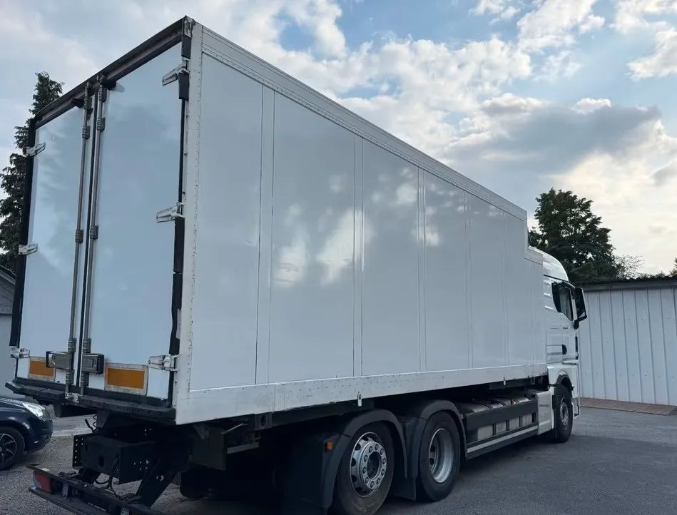 MAN TGX 26.470 – chłodnia / Automatyczna skrzynia / Euro 6c / Retarder /6x2 /Zawieszenie pneumatyczne - 冷藏车:图5 MAN TGX 26.470 – chłodnia / Automatyczna skrzynia / Euro 6c / Retarder /6x2 /Zawieszenie pneumatyczne - 冷藏车:图5