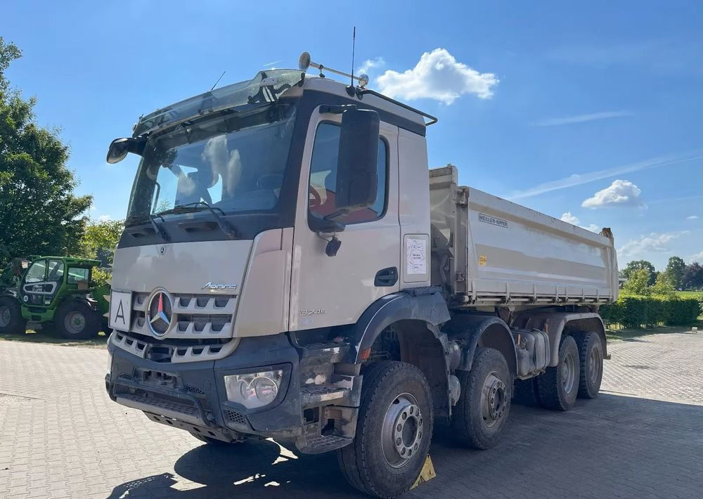 Mercedes-Benz Arocs 3246 / 8x4 / Trójstronna Wywrotka / Bordmatic / Euro 6 / Uszkodzony - 翻斗车:图1 Mercedes-Benz Arocs 3246 / 8x4 / Trójstronna Wywrotka / Bordmatic / Euro 6 / Uszkodzony - 翻斗车:图1