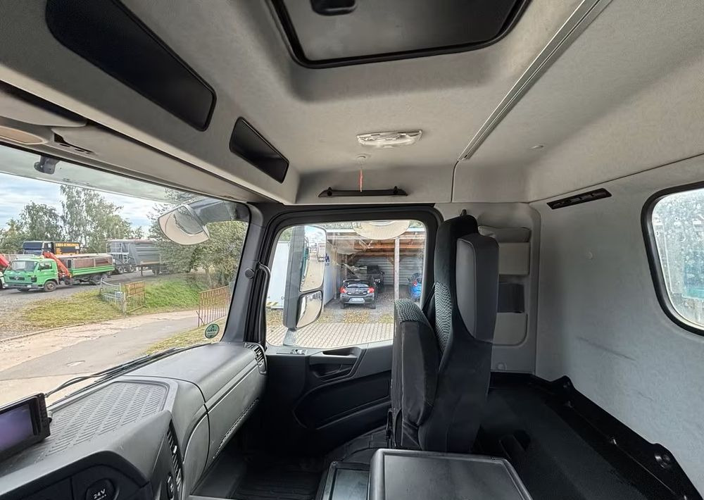 Mercedes-Benz Arocs 4145 AK 8x6 | Wywrotka trójstronna Schmitz Mulde | Klima | Kamera | 租赁 Mercedes-Benz Arocs 4145 AK 8x6 | Wywrotka trójstronna Schmitz Mulde | Klima | Kamera |:图16 Mercedes-Benz Arocs 4145 AK 8x6 | Wywrotka trójstronna Schmitz Mulde | Klima | Kamera | 租赁 Mercedes-Benz Arocs 4145 AK 8x6 | Wywrotka trójstronna Schmitz Mulde | Klima | Kamera |:图16