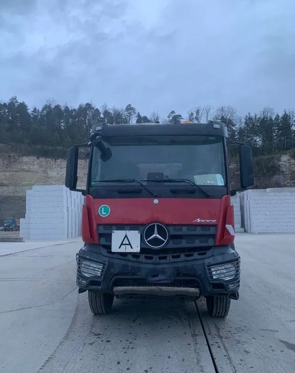 Mercedes-Benz Arocs 4146 8x4 | Wywrotka Trójstronna | 460 KM | Euro 6 | Retarder | - 翻斗车:图3 Mercedes-Benz Arocs 4146 8x4 | Wywrotka Trójstronna | 460 KM | Euro 6 | Retarder | - 翻斗车:图3