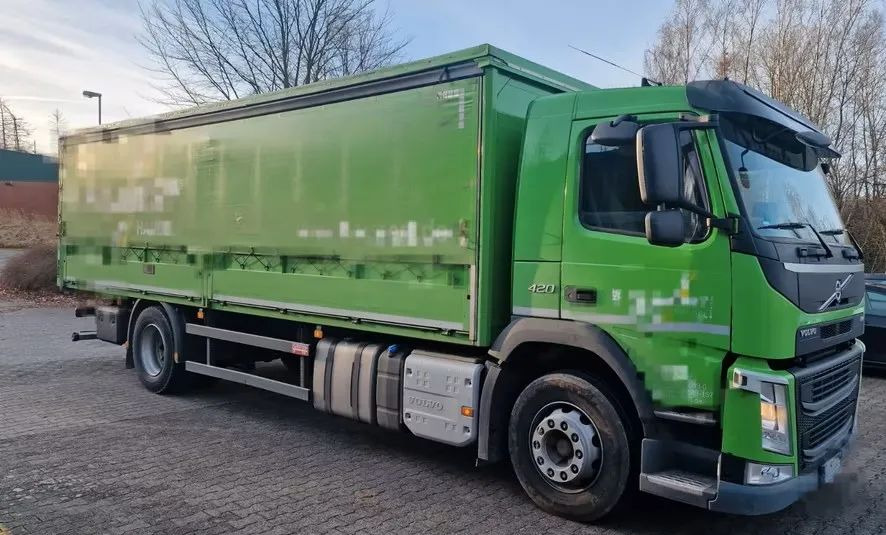 Volvo FM 420 – zabudowa + plandeka / Automatyczna skrzynia / Euro 6 / Zawieszenie pneumatyczne/ 4x2/ - 侧帘卡车:图3 Volvo FM 420 – zabudowa + plandeka / Automatyczna skrzynia / Euro 6 / Zawieszenie pneumatyczne/ 4x2/ - 侧帘卡车:图3