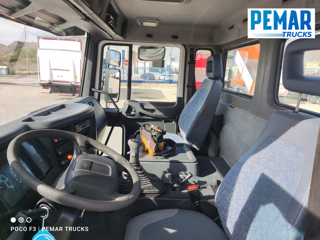 栏板式/ 平板卡车, 起重车 VOLVO FL 250 GRUA CAJA FIJA：图25