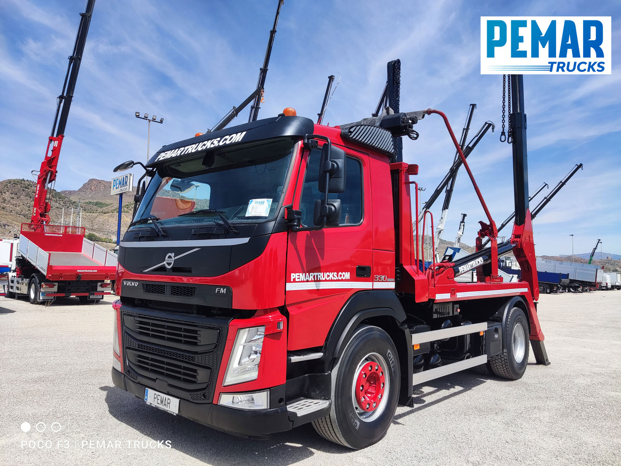 VOLVO FM 330 PORTACONTENEDOR CADENAS 18T - 箕斗装载车:图1 VOLVO FM 330 PORTACONTENEDOR CADENAS 18T - 箕斗装载车:图1