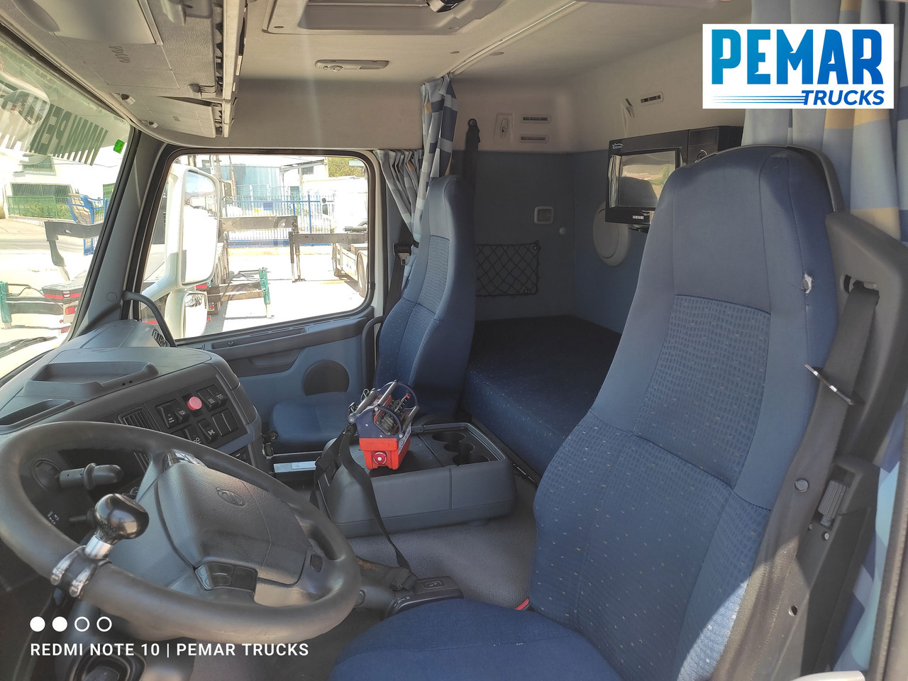 翻斗车, 起重车 VOLVO FM 440 6X4 GRUA BASCULANTE:图40 翻斗车, 起重车 VOLVO FM 440 6X4 GRUA BASCULANTE:图40