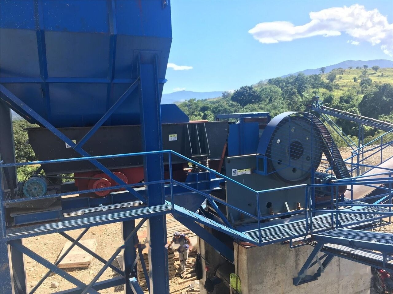 Kinglink 100TPH SCALPING VIBRATING FEEDER ZSW380X96 - 筛选机:图2 Kinglink 100TPH SCALPING VIBRATING FEEDER ZSW380X96 - 筛选机:图2