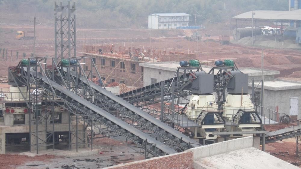 Kinglink 250TPH Granite/Basalt/Riverstone Crushing Plant - 破碎机:图3 Kinglink 250TPH Granite/Basalt/Riverstone Crushing Plant - 破碎机:图3