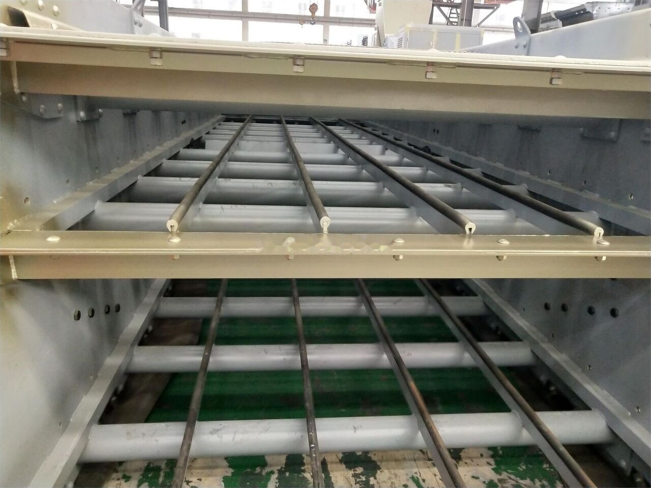 Kinglink 3YK1860 Inclined Vibrating Screen 20'x60' - 筛选机:图3 Kinglink 3YK1860 Inclined Vibrating Screen 20'x60' - 筛选机:图3