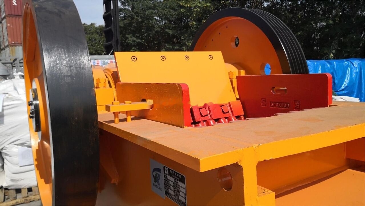 Kinglink High strength PE600x900 Jaw Crusher | Iron Ore - 颚式破碎机:图3 Kinglink High strength PE600x900 Jaw Crusher | Iron Ore - 颚式破碎机:图3