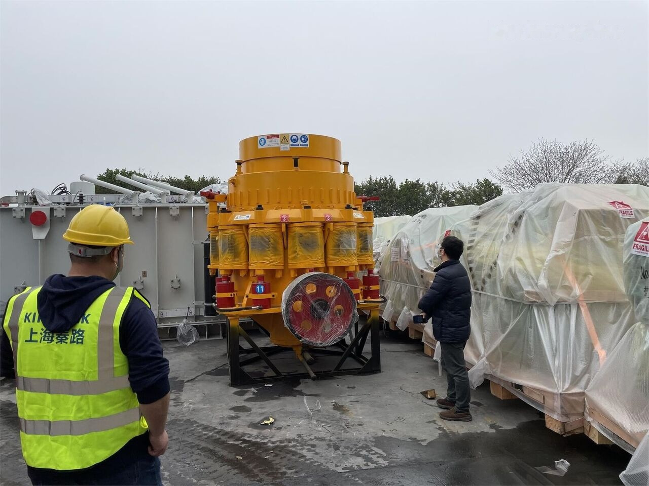 Kinglink KLC1300 Iron Ore Cone Crusher 150-250TPH - 圆锥破碎机:图2 Kinglink KLC1300 Iron Ore Cone Crusher 150-250TPH - 圆锥破碎机:图2