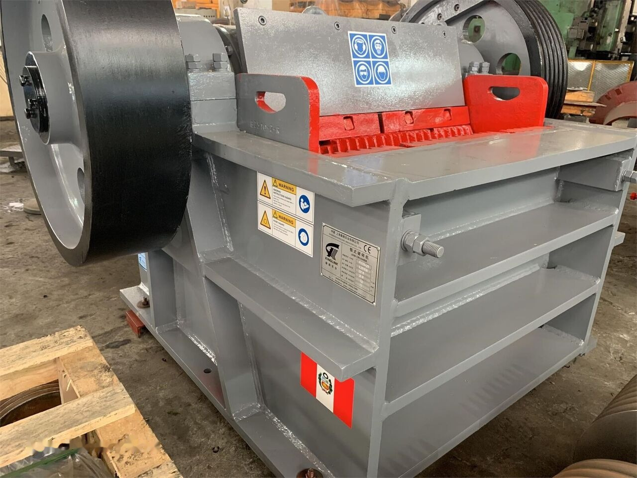 Kinglink PEX250X1000 PEX1039 River Stone Jaw Crusher - 颚式破碎机:图3 Kinglink PEX250X1000 PEX1039 River Stone Jaw Crusher - 颚式破碎机:图3