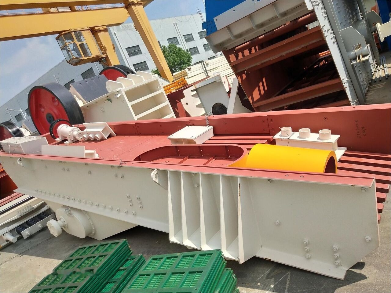 Kinglink ZSW590x110 Stone Wobbler feeder - 采矿机械:图1 Kinglink ZSW590x110 Stone Wobbler feeder - 采矿机械:图1