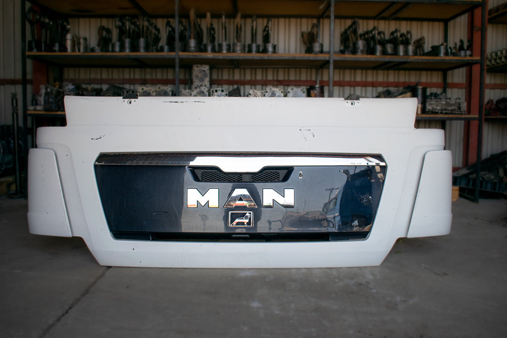 MAN TGX - 引擎罩 适用于 卡车:图1 MAN TGX - 引擎罩 适用于 卡车:图1