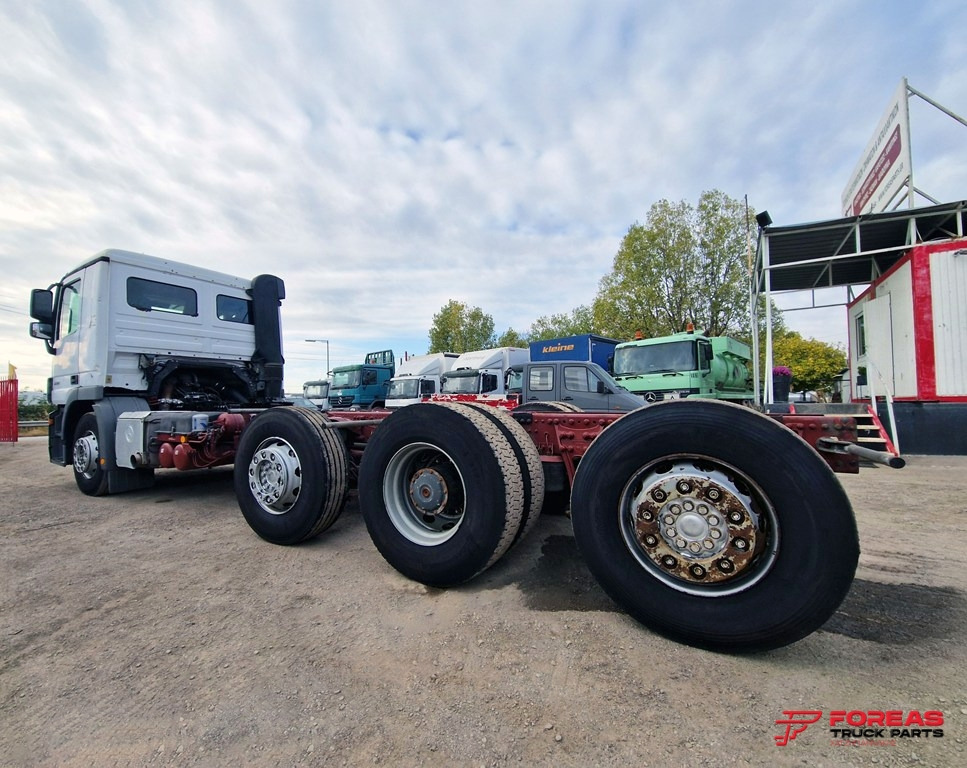 MERCEDES-BENZ ACTROS 3241 8x2 EURO 5 INTARDER - 驾驶室底盘卡车:图5 MERCEDES-BENZ ACTROS 3241 8x2 EURO 5 INTARDER - 驾驶室底盘卡车:图5