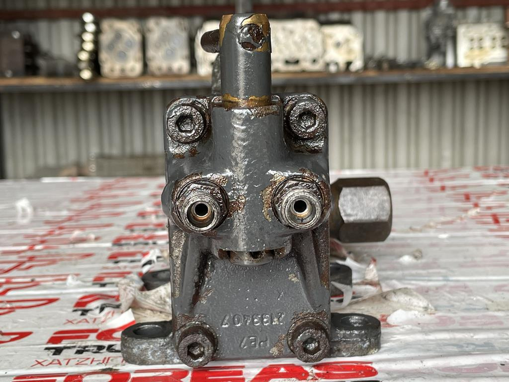 MERCEDES-BENZ ACTROS CABIN PUMP - 001 553 5901 - 液压泵 适用于 卡车:图2 MERCEDES-BENZ ACTROS CABIN PUMP - 001 553 5901 - 液压泵 适用于 卡车:图2