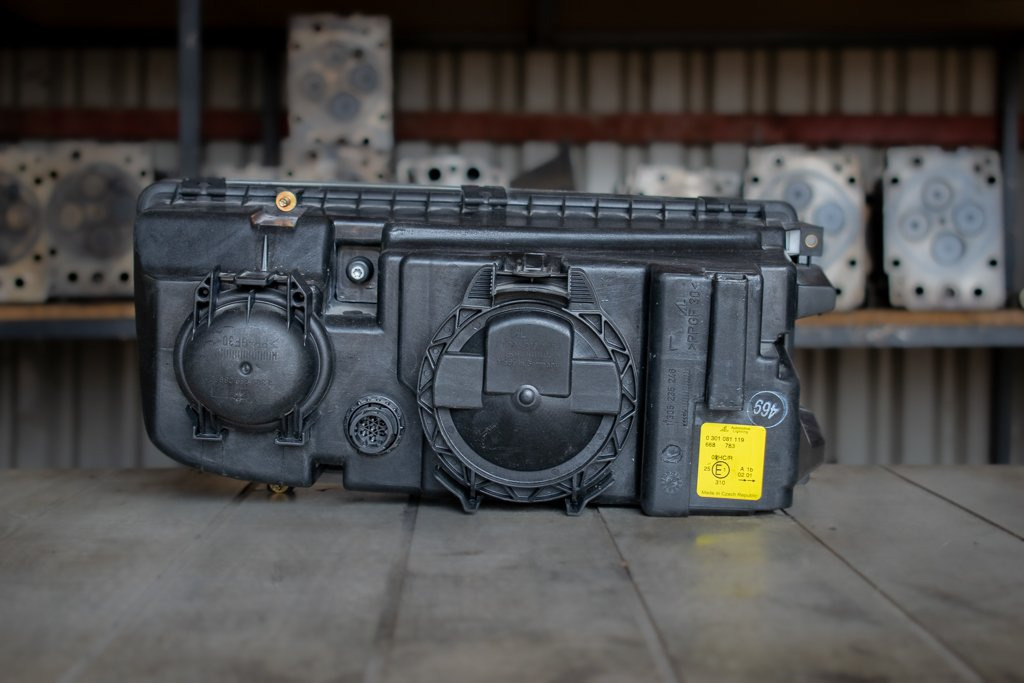 MERCEDES-BENZ ACTROS MP I HEADLIGHT - DRIVER - 前照灯 适用于 卡车:图2 MERCEDES-BENZ ACTROS MP I HEADLIGHT - DRIVER - 前照灯 适用于 卡车:图2