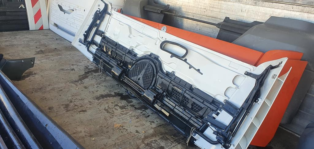 MERCEDES-BENZ ACTROS MP4 - 引擎罩 适用于 卡车:图5 MERCEDES-BENZ ACTROS MP4 - 引擎罩 适用于 卡车:图5