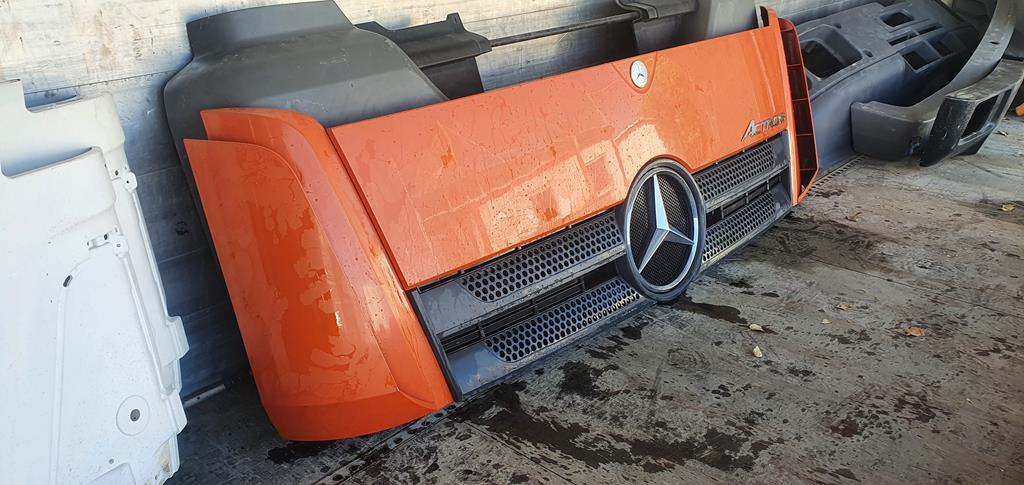 MERCEDES-BENZ ACTROS MP4 - 引擎罩 适用于 卡车:图3 MERCEDES-BENZ ACTROS MP4 - 引擎罩 适用于 卡车:图3
