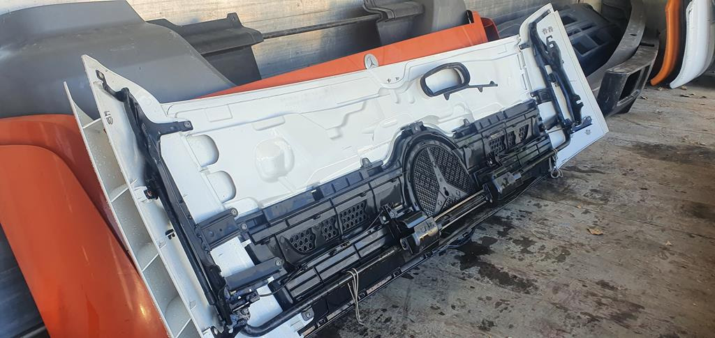 MERCEDES-BENZ ACTROS MP4 - 引擎罩 适用于 卡车:图4 MERCEDES-BENZ ACTROS MP4 - 引擎罩 适用于 卡车:图4